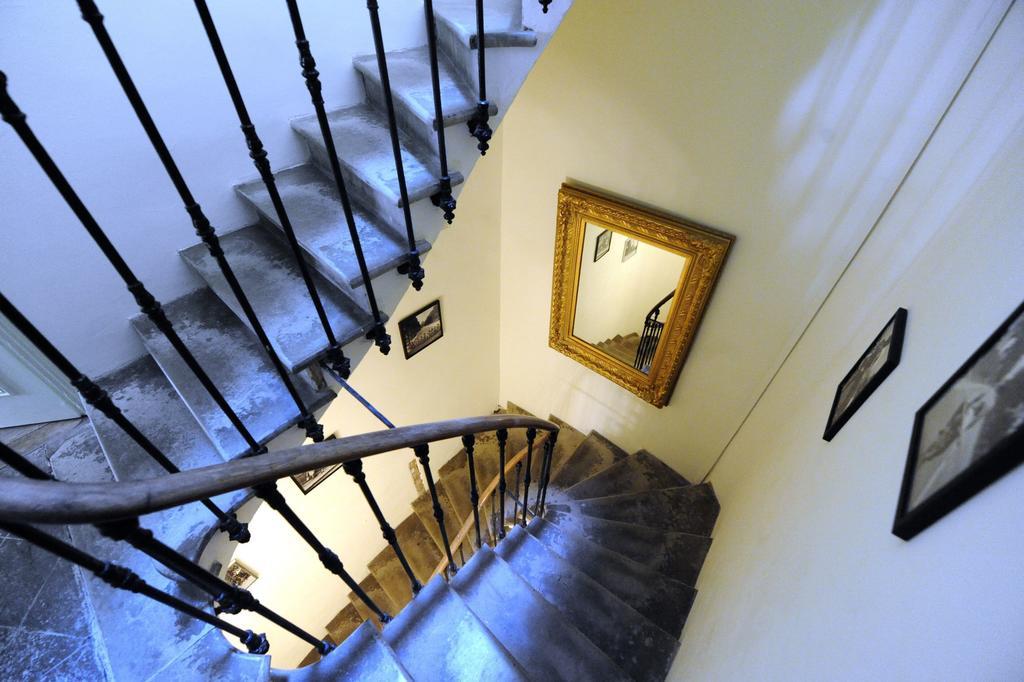 ดิ อพาร์ตเมนต์ ถนนบาร์แบ Apartment การ์กาซอน ห้อง รูปภาพ